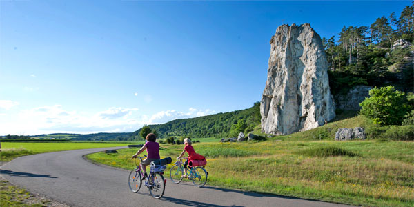 04_natour-radler-am-burgsteinfelsen.jpg